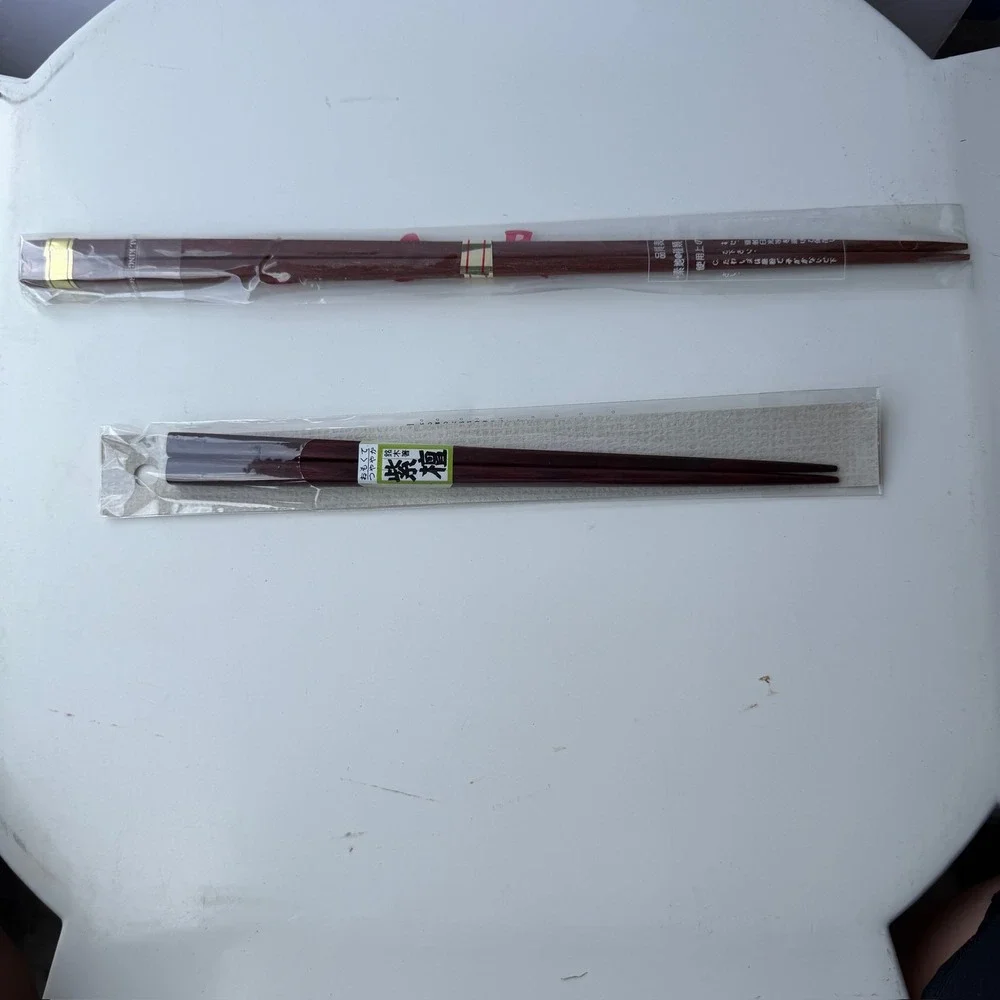 2 Pairs Japanese Style Chopsticks with Rests Set - Excellent Condition - B-9